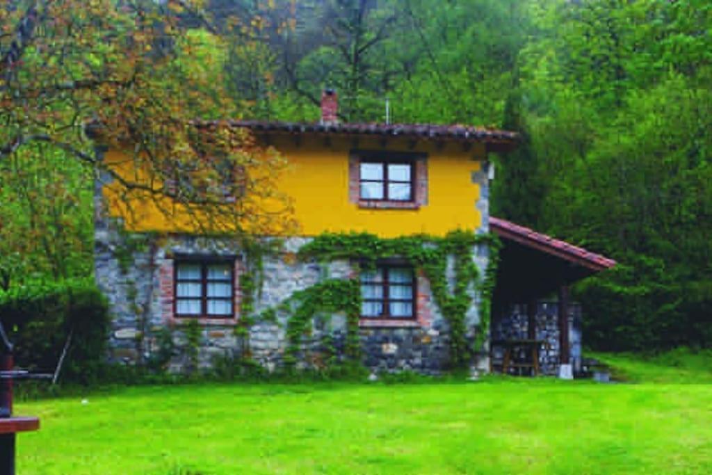 La Rotella, Calma Al Lado De Onís 외부 사진